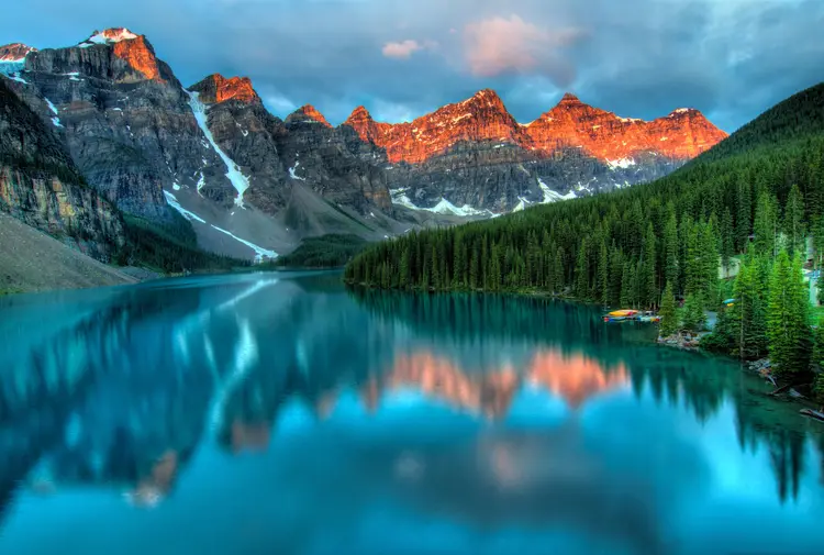 example-mountainlake.jpg